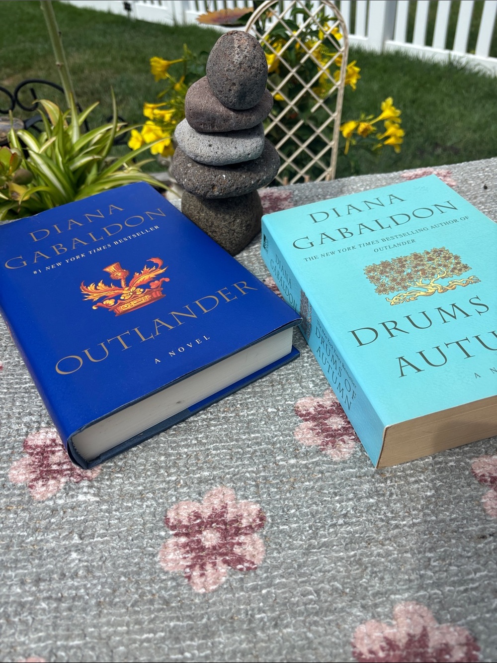 Diana Gabaldon Outlander Hardcover - Bold Blue Cover